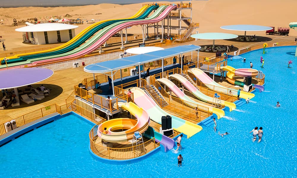 内蒙古响沙湾水上乐园小滑梯 内蒙古响沙湾水上乐园小滑梯