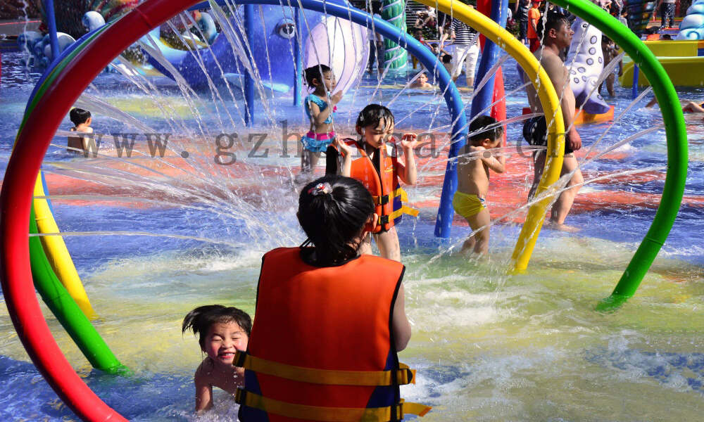 水上乐园大滑梯多少钱